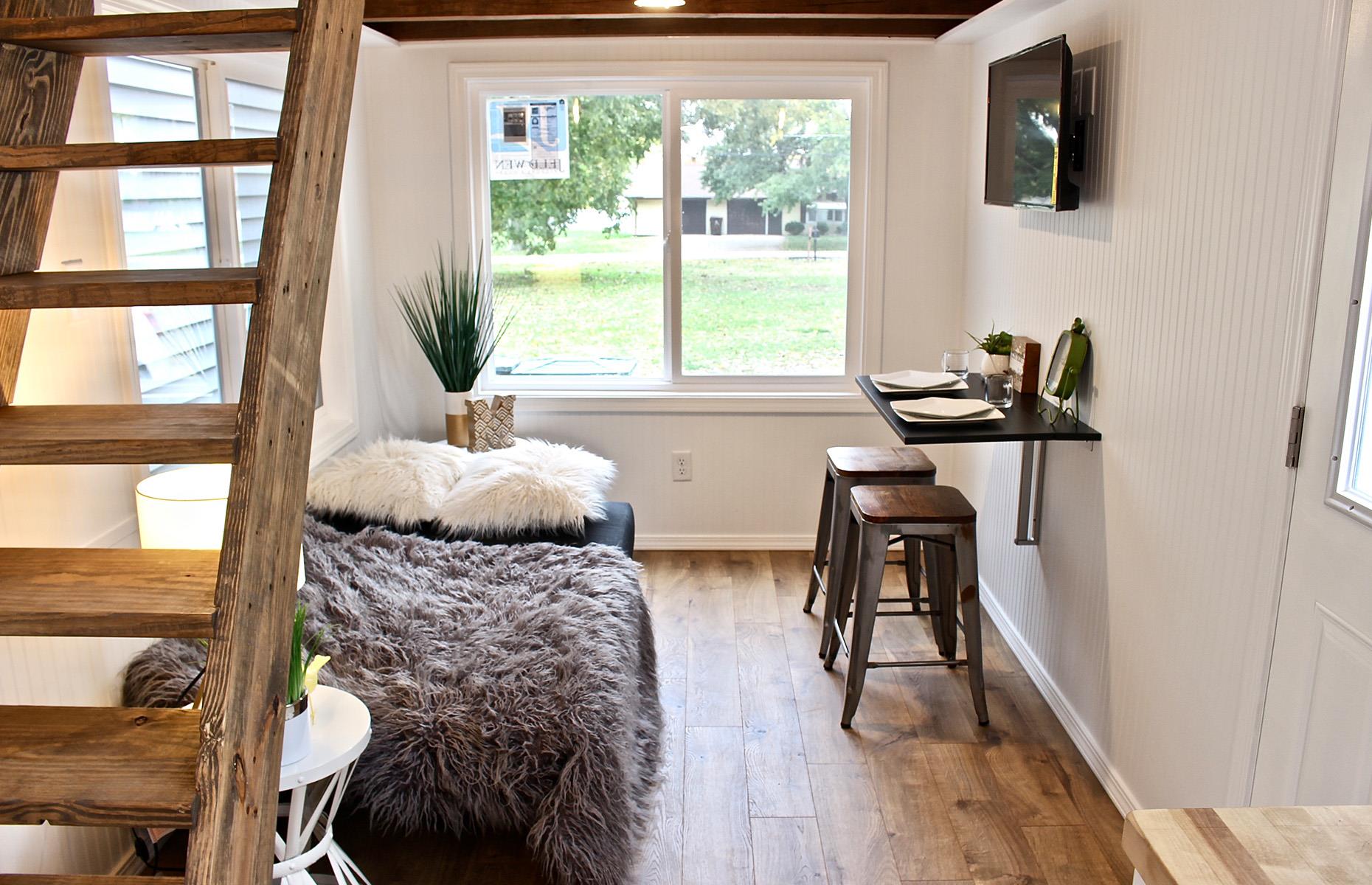 Chateau Shack von Mini Mansions